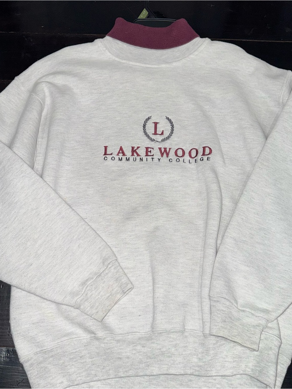 Men's White Pullover Embroidered Sweatshirt with Maroon Trim